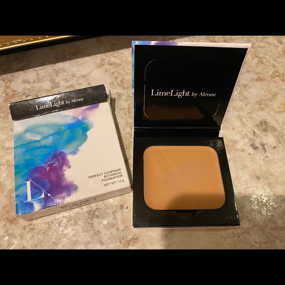 Néw Olive 4 Limelight (now Limelife) Perfect Botanical Foundation